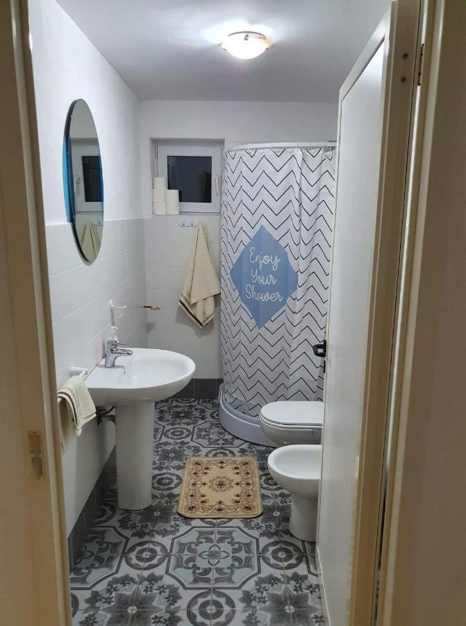 Hotel Vila Aslam Gura Humorului Esterno foto