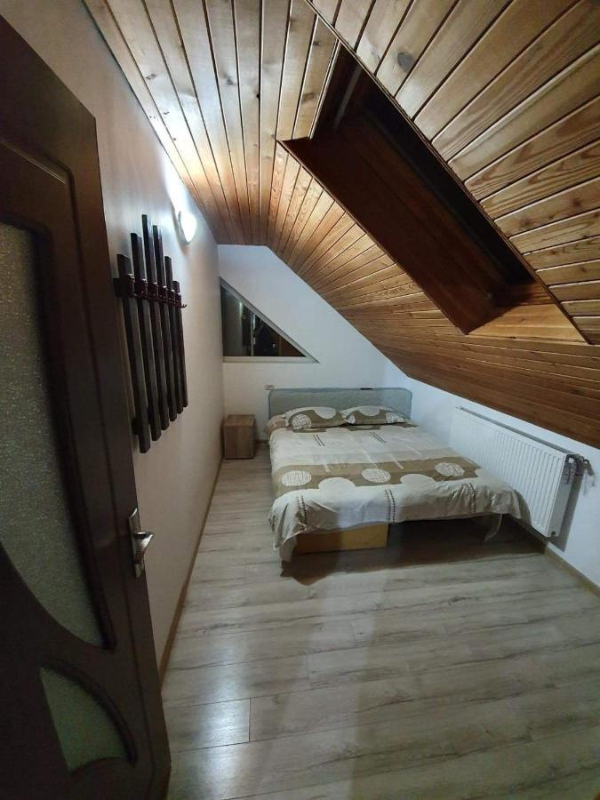 Hotel Vila Aslam Gura Humorului Esterno foto
