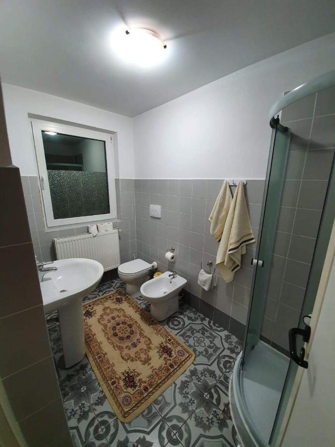 Hotel Vila Aslam Gura Humorului Esterno foto